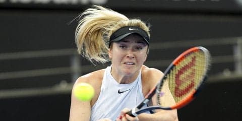 スビトリーナがストレートで勝利し、準々決勝へ進出[ブリスベン国際]
