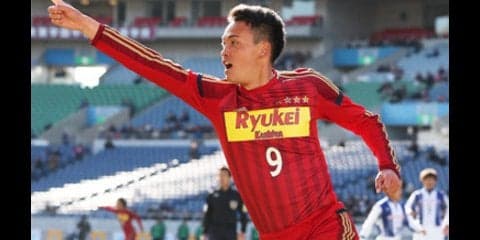 頂上決戦。高校生なのに「大人びた」サッカーの流経大柏はミスがない