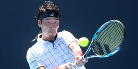 杉田祐一、第4セットを6-4で取り返す。勝敗の行方は最終セットへ[全豪オープン]
