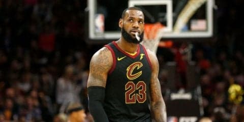 混迷極まるキャバリアーズ、サンダーに148失点の歴史的大敗でレブロン・ジェームズも「バスケ人生で初」と肩を落とす