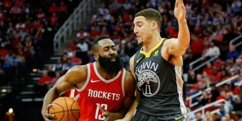 クレイ・トンプソンの守備をカイリー・アービングが称賛「最優秀守備選手賞を受賞していないなんておかしい」