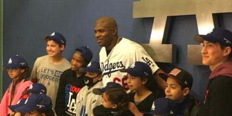 【MLB】プイグは癌患者の子供のため丸刈りに…ドジャースと地元LAの“壮大”な触れ合い