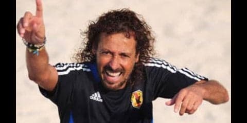死の淵からよみがえったラモス瑠偉が、日本ビーチサッカーに魂を注入