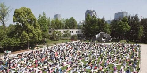 まるでハワイ・ホノルルのカピオラニパーク？東京ミッドタウンの「芝生広場」でフラ、ヨガ、ウクレレのワークショップがGWに開催