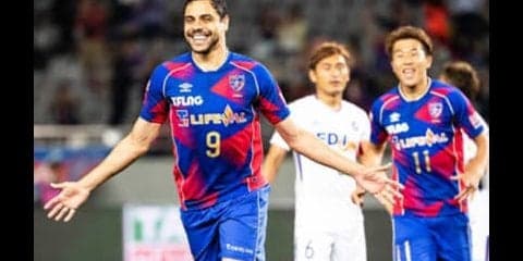 「柏で不遇の助っ人」がFC東京で大暴れ。無敗の首位・広島を撃沈！