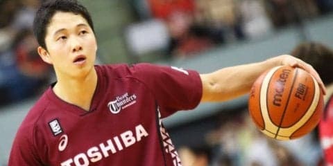 特別指定の青木保憲、攻守にハッスルする『つなぎ』で篠山竜青離脱のチームを救う