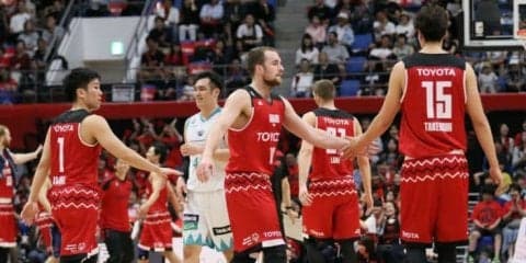 京都の奮闘に苦戦も、試合巧者ぶりを発揮したアルバルク東京の東地区2位が確定