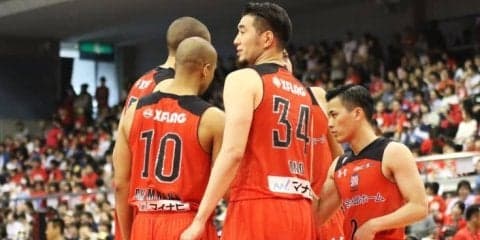 ここ一番の爆発力で琉球を上回り熱戦を制した千葉ジェッツ、東地区優勝を決める
