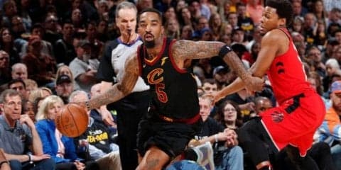 キャブズの復調を支えるJR・スミス、体調不良でも強行出場して相手エースを完封