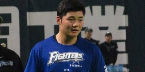 日本ハム・清宮、左翼からの好返球で犠飛阻止　「さすがに走らないと…」