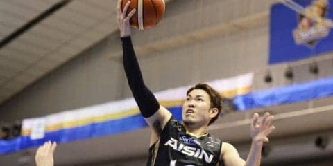 ディフェンスゲームを打ち破る26得点、シーホース三河を勝利に導いた金丸晃輔