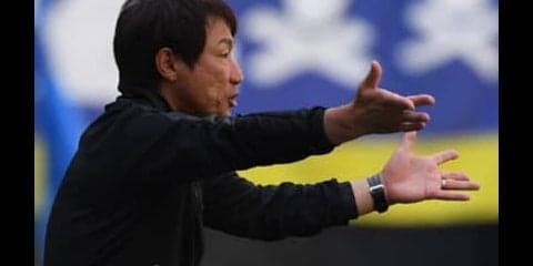 J2首位の大分が甲府に大敗。「つなぐサッカー」で昇格の夢は叶うか
