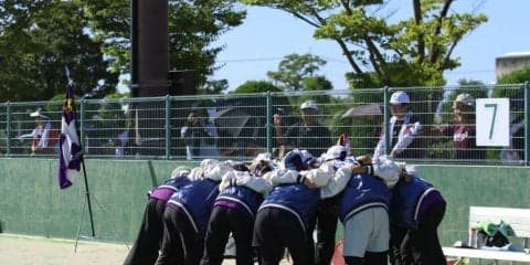 【ソフトテニス部女子】『岡山インカレこぼれ話』／泉田歩聖、幼馴染と最後のインカレでまさかの対戦！現同期・中田との速攻で軍配、泉田に上がる