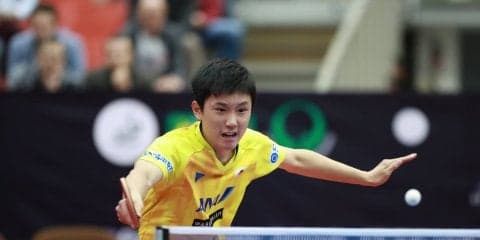 【卓球】張本がベスト8　中国・許シンと接戦＜男子オーストリアOP＞