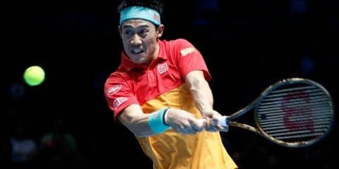 錦織が歴代ラケットをSNSで紹介。ファンサービスのオフショットも