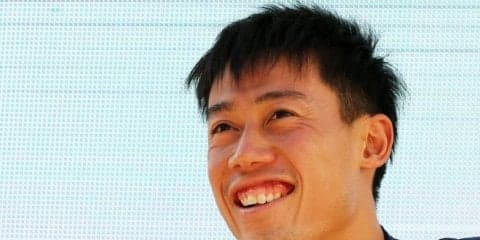 錦織 アロハシャツ姿を披露。ハワイのユニクロでイベントに参加