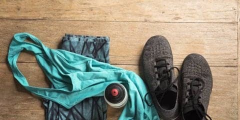 25〜44歳の「若・中年層」がフィットネス・ウェア市場をけん引。スポーツアパレル市場調査