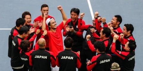 デ杯勝利のダニエル太郎「すごい経験だった」。最後は2時間半超えの激闘制し決勝ラウンドへ[デビスカップ・予選ラウンド]
