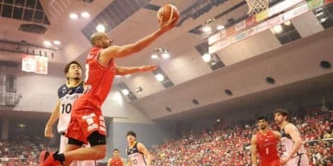 『頂上決戦』初戦、走り続けた千葉ジェッツがオフェンス爆発で栃木の堅守を粉砕