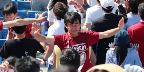 苦しい展開も、最後まで諦めず信じる　ー華の早慶戦応援－