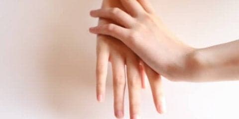 手肌は第一印象を決める重要なパーツ