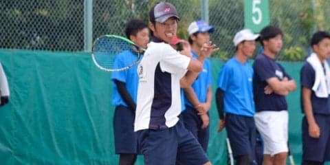 【ソフトテニス部男子】　苦戦強いられ１日目は１勝２敗
