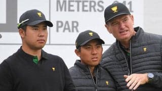 「エルスの大胆な戦略がハマった」プロキャディ・進藤大典さんがみたプレジデンツカップ1日目