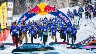 度胸と運!?試しのダウンヒルレース「RED BULL SNOW CHARGE 2020」参加者募集開始