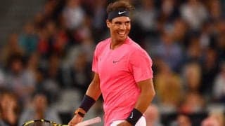 忙しいスケジュールを終えたナダルの休暇。マヨルカ島の海へダイブ