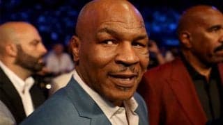 53歳タイソン、衝撃の“ド迫力ミット打ち”に米騒然「凶器だ！」「これは別次元」
