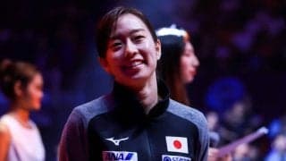 石川佳純、母の日に家族へ感謝の投稿　母、妹との「美人親子」スリーショットも