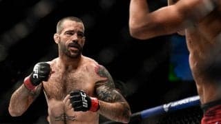 UFC“不死身の男”が凶悪肘打ち　失神KO劇に甦る戦慄「これは語り継がれる」