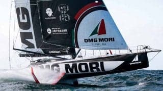 高気圧を避けコース変更。白石康次郎は12位でアイスランド沖へ