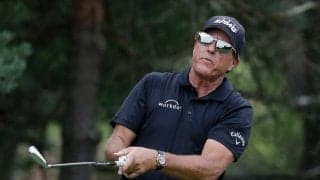 50歳ミケルソン、残り78yからの“超ロングパット”に海外反響「フィルの全てだ！」