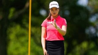 中国美女セキ、ピンクリボンが映えるバックショットに反響「リボン、可愛いですね」