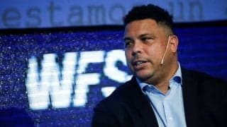 ロナウド「メッシの退団はバルサの解決策にはならない」