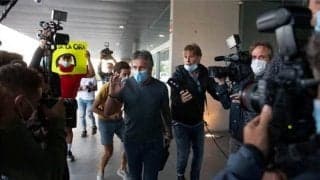 メッシ父がバルセロナに到着...退団に向けてバルトメウと会談へ