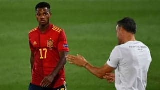 スペイン代表監督 ファティへの過度な称賛を控える「まだ17歳、冷静に進んで欲しい」