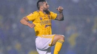 今なお現役の元フランス代表FWジニャックがメキシコで見せたスペシャルFK【ビューティフル・フリーキック】