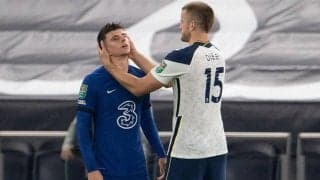 試合中のトイレで脚光のダイアー、PK失敗の相手選手を慰めるスポーツマンシップ溢れる行動では“手洗い”が注目の的に！