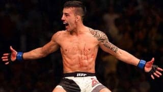 “戦慄の飛び膝蹴り”炸裂　UFC大の字KOに海外再熱狂「なんて動きだ」「頭が弾んでる」