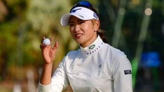 バラの花びらに包まれた原英莉花、“映える祝福”にファン熱視線「リアルに華がある」