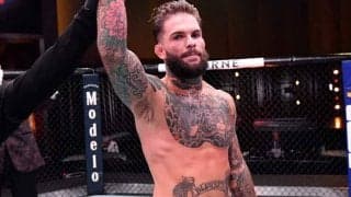 UFCの「年間最高KO」候補　閃光の“ブザー同時失神KO”に米再興奮「スローでも速いな」
