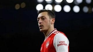 アーセナル元指揮官ヴェンゲル、氷漬けのエジルに見解 「扱いづらい選手じゃない」