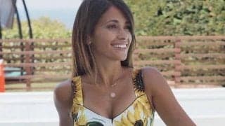 メッシの妻 ボクシングを始める...力強い“ミット打ち”を披露