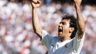 メキシコ史上最高のストライカー、ウーゴ・サンチェスが寸分の狂いもないオーバーヘッド【スーパーゴール図鑑/レアル・マドリー編】