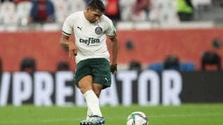 「史上最も変な助走」元JリーガーがCWCで見せた“史上最悪のPKミス”が酷評「最悪だったPKミスを全部まとめたよう」