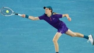  19歳シナー 逆転許し初戦敗退 