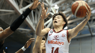 川崎ブレイブサンダースが“神奈川ダービー”初戦を制す、第3Qで横浜ビー・コルセアーズを突き放す