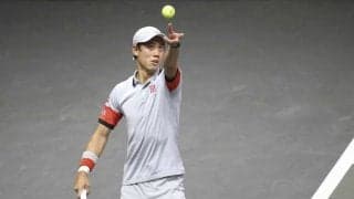 錦織、サーブでラケットがすっぽ抜ける。相手のサーブ＆ボレーを崩せず完敗